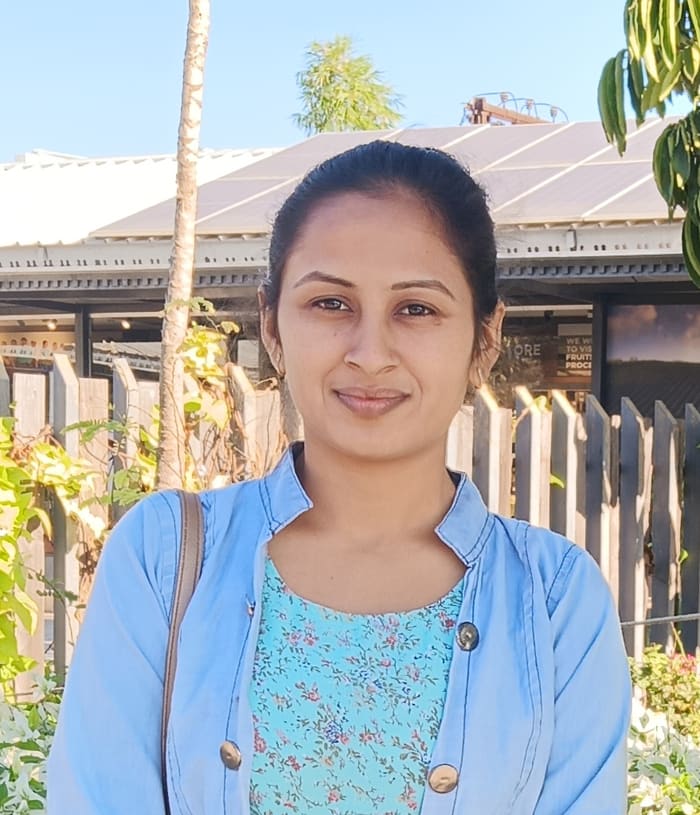 ઉમિયા સાંખટ
